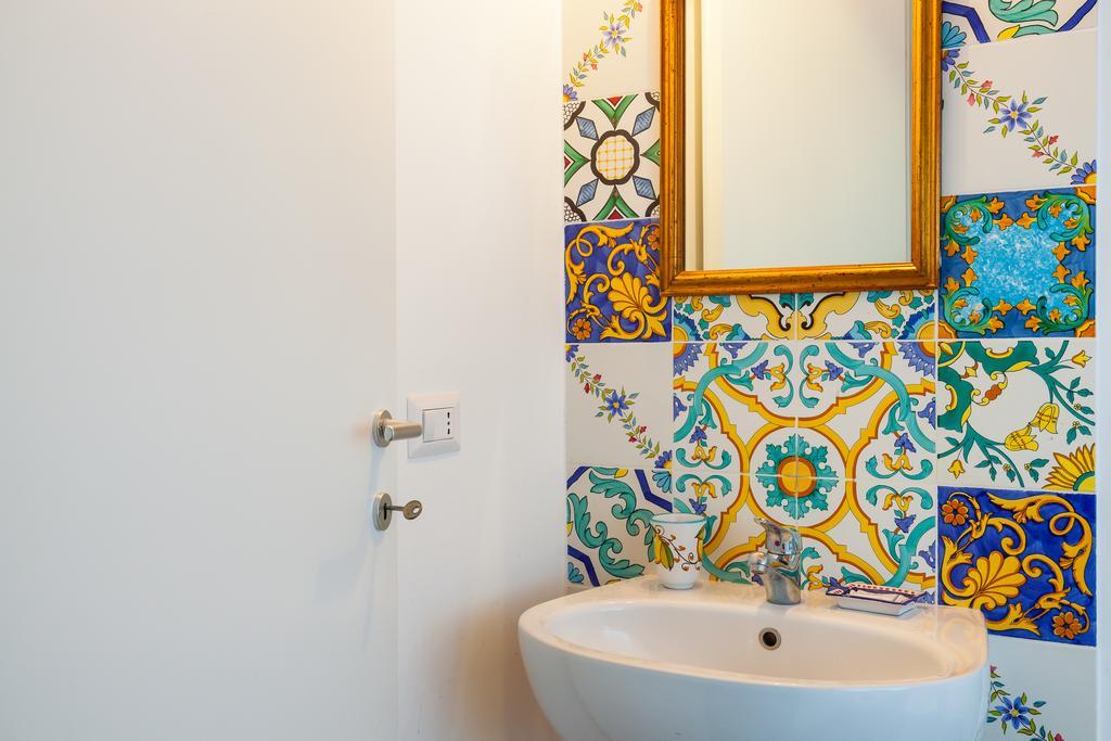 Don Pedro Rooms Vicere Di Toledo In The City Center Νάπολη Εξωτερικό φωτογραφία