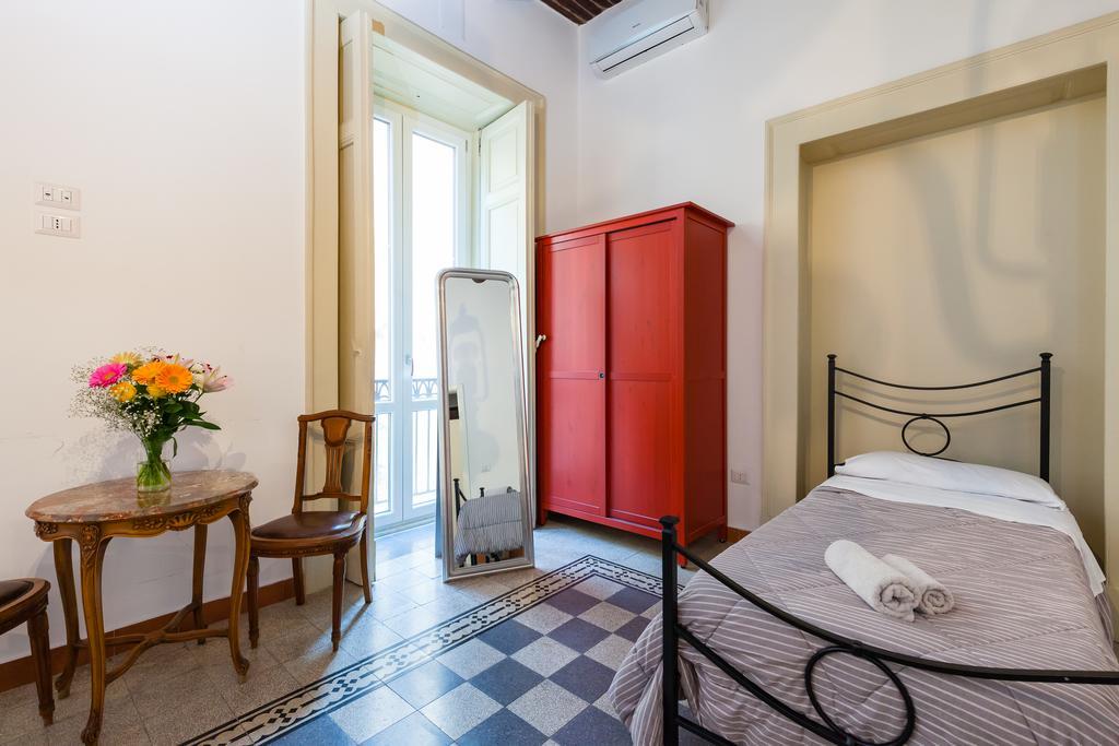 Don Pedro Rooms Vicere Di Toledo In The City Center Νάπολη Εξωτερικό φωτογραφία