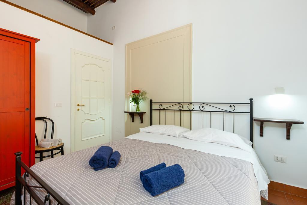 Don Pedro Rooms Vicere Di Toledo In The City Center Νάπολη Εξωτερικό φωτογραφία