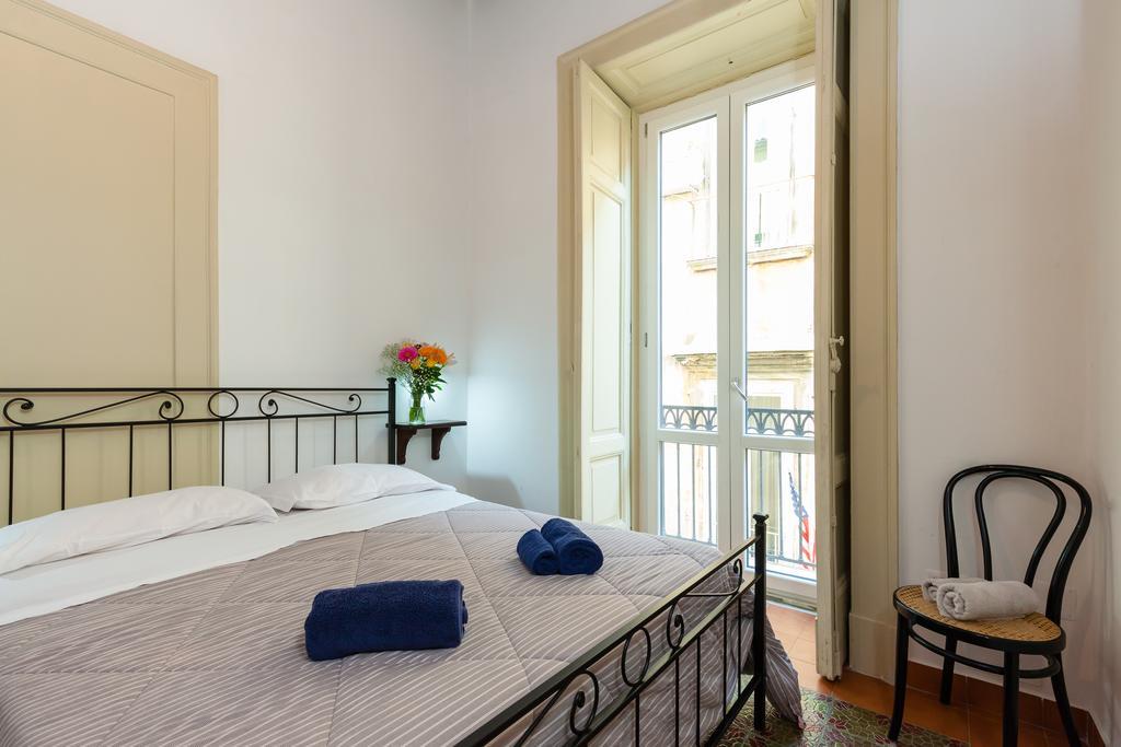 Don Pedro Rooms Vicere Di Toledo In The City Center Νάπολη Εξωτερικό φωτογραφία