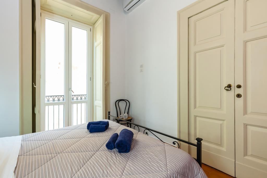 Don Pedro Rooms Vicere Di Toledo In The City Center Νάπολη Εξωτερικό φωτογραφία