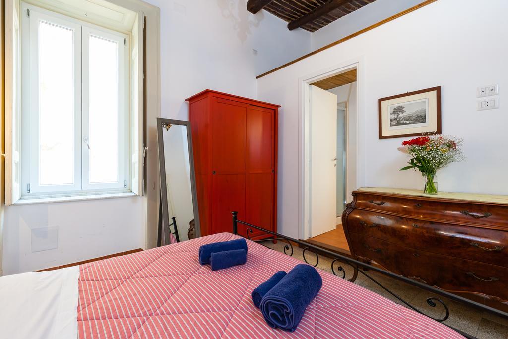Don Pedro Rooms Vicere Di Toledo In The City Center Νάπολη Εξωτερικό φωτογραφία